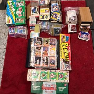 BASEBALL—BASKETBALL—FOOTBALL COLLECTABLE CARD I